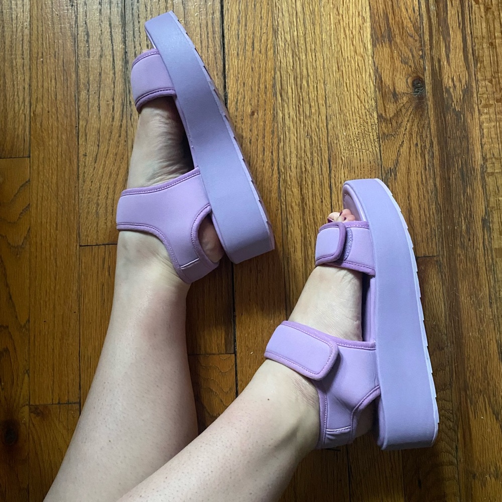 Twoobs Lavender purple platform sandals size 40
